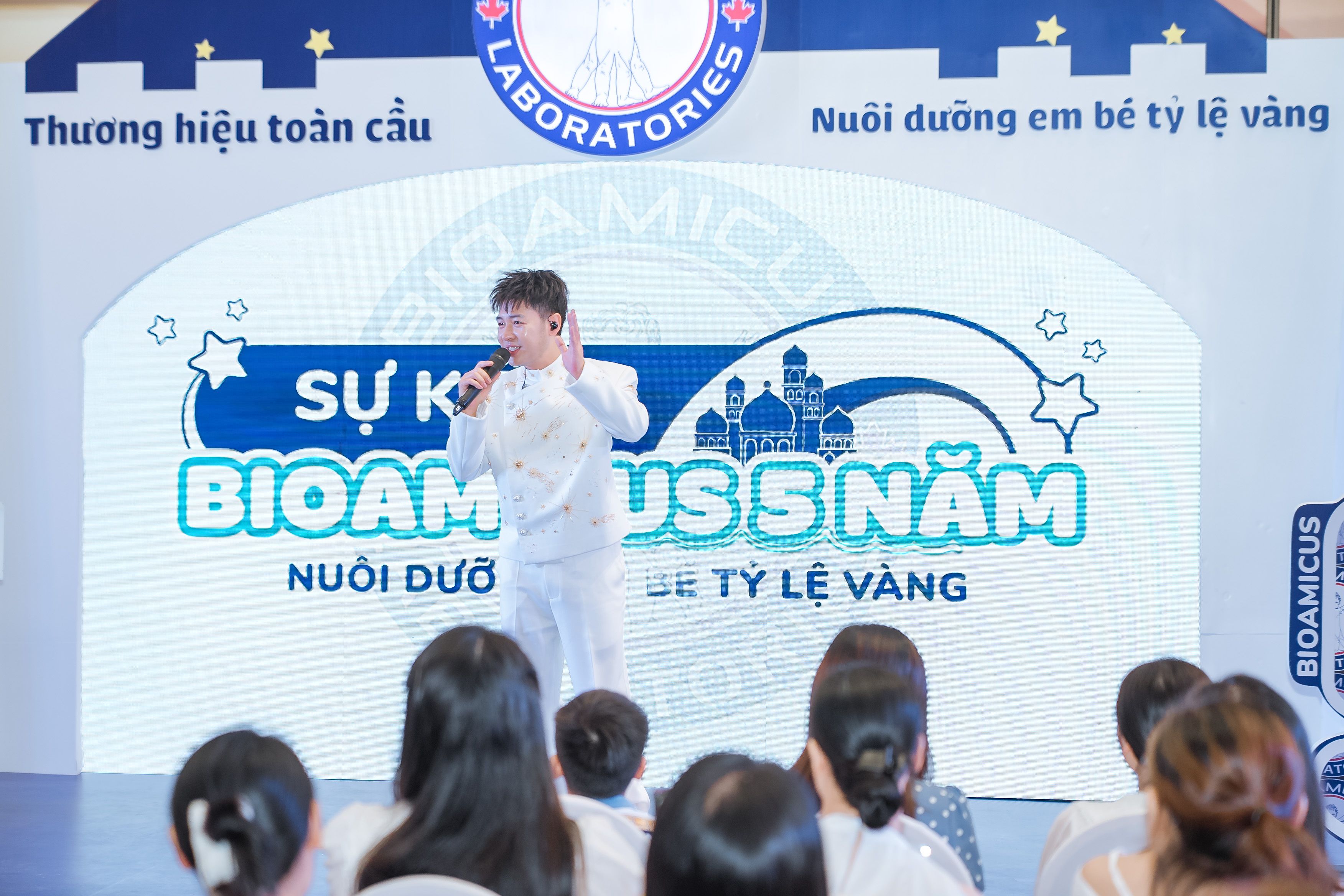 Ca sĩ Hoàng Hải với giọng ca đầy nội lực
