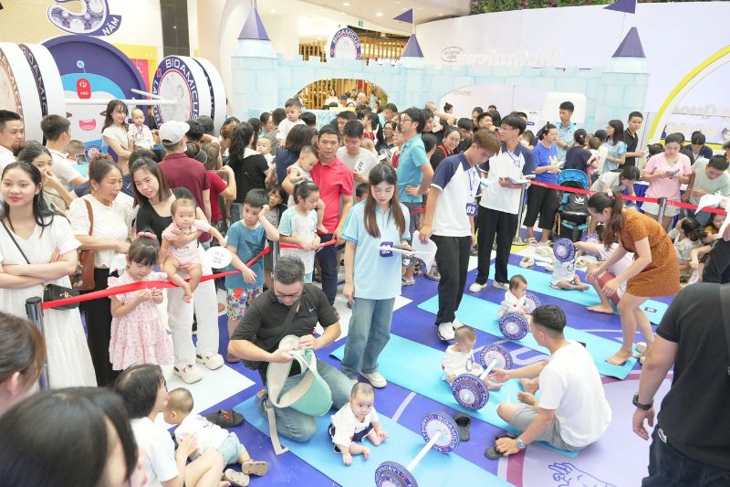 không khí thi đấu vô cùng sôi động