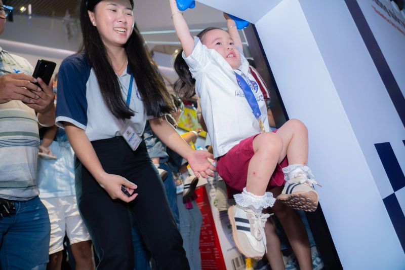 thử tài tại vương quốc cao lớn