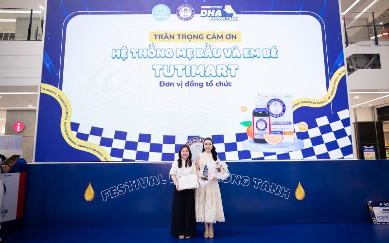 Đại diện nh&atilde;n h&agrave;ng BioAmicus tr&acirc;n trọng cảm ơn Hệ thống Mẹ bầu v&agrave; Em b&eacute; Tutimart - đơn vị đồng tổ chức Festival DHA Kh&ocirc;ng Tanh 2026 tại Đ&agrave; Nẵng 