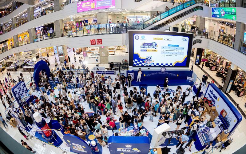 Khu vực diễn ra Festival DHA Kh&ocirc;ng Tanh 2026 tại Đ&agrave; Nẵng thu h&uacute;t đ&ocirc;ng đảo người tham gia 