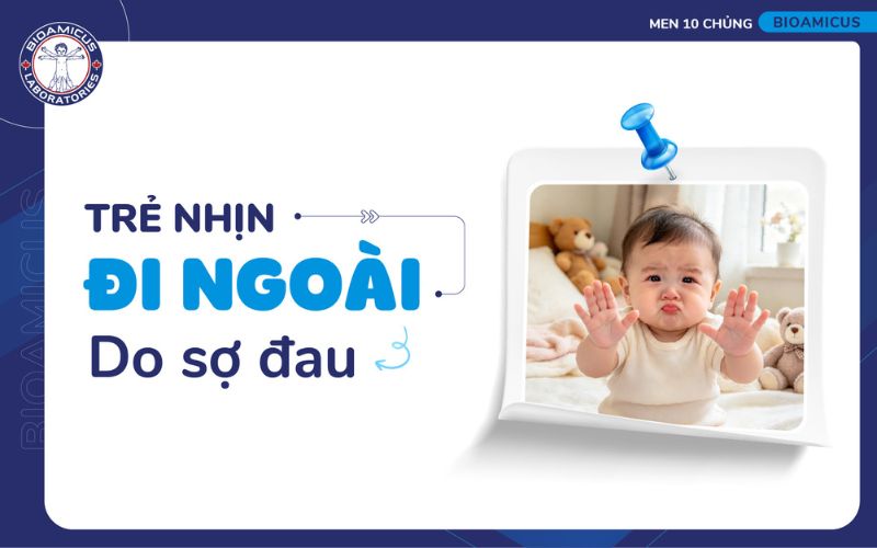 Trẻ nhịn đi ngo&agrave;i do sợ đau l&agrave; nguy&ecirc;n nh&acirc;n phổ biến g&acirc;y t&aacute;o b&oacute;n ở trẻ 1 tuổi 