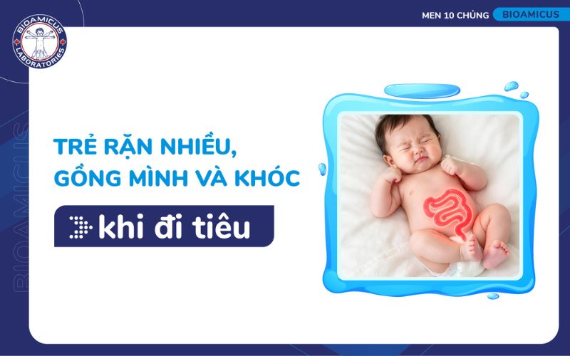Trẻ 2 th&aacute;ng tuổi bị t&aacute;o b&oacute;n c&oacute; biểu hiện rặn nhiều, gồng m&igrave;nh v&agrave; quấy kh&oacute;c khi đi ti&ecirc;u
