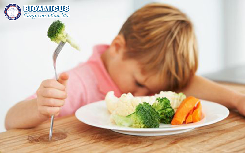 Nguyên nhân biếng ăn ở trẻ khiến bé chậm lớn