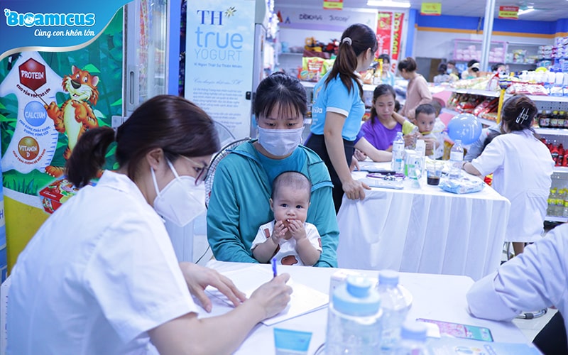 trạm dinh dưỡng số 5 khám