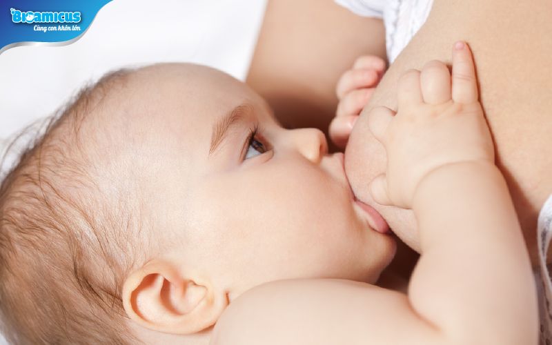 Bú mẹ nhiều hơn làm làm giảm tiêu chảy kéo dài